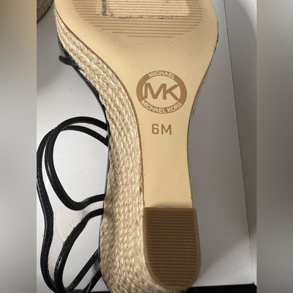 MICHAEL Michael Kors - Picture 7 of 7